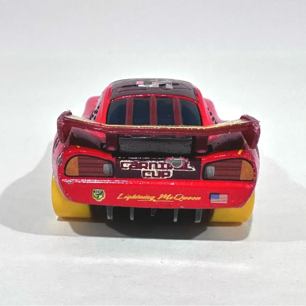Disney Cars Carnival Cup Lightning McQueen Die-cast